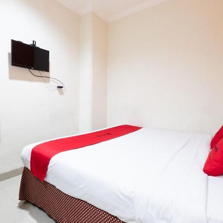 Reddoorz Plus @ Hotel Alden Makasar Zewnętrze zdjęcie