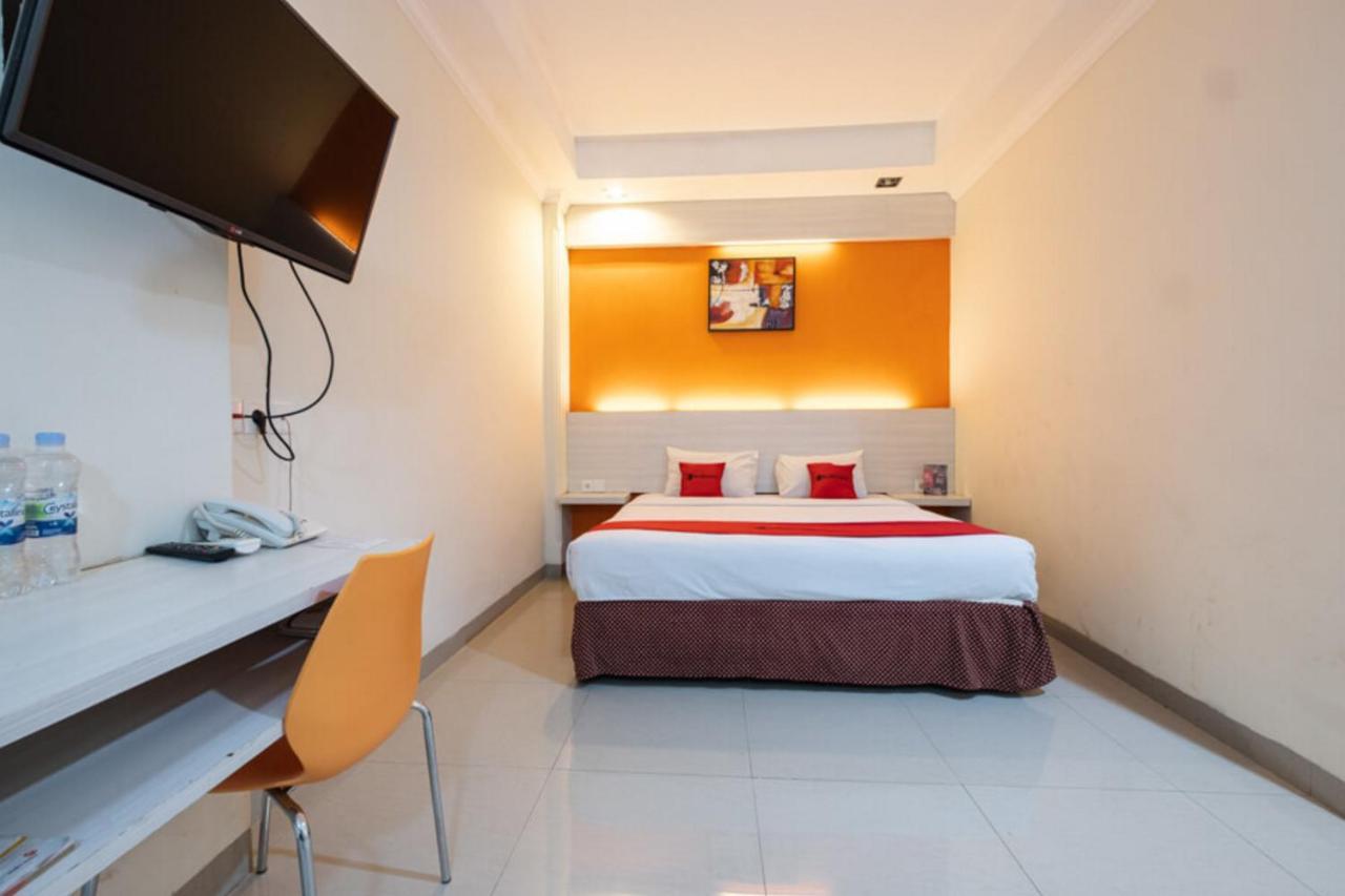 Reddoorz Plus @ Hotel Alden Makasar Zewnętrze zdjęcie