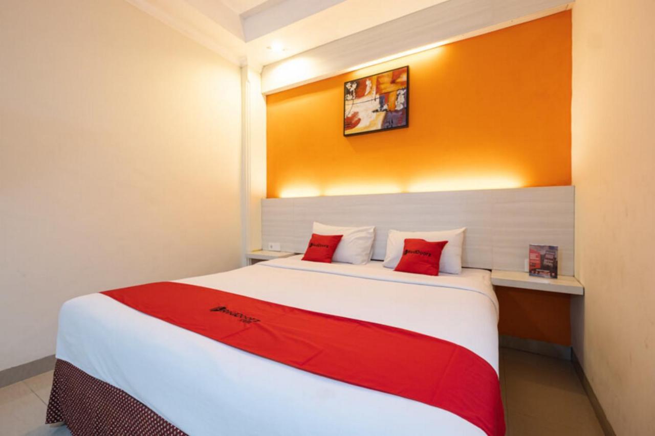 Reddoorz Plus @ Hotel Alden Makasar Zewnętrze zdjęcie