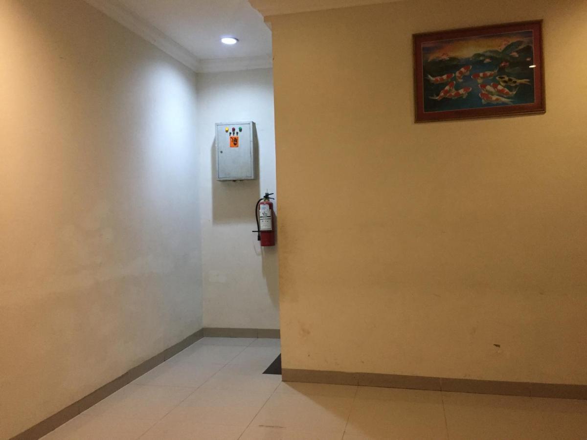Reddoorz Plus @ Hotel Alden Makasar Zewnętrze zdjęcie